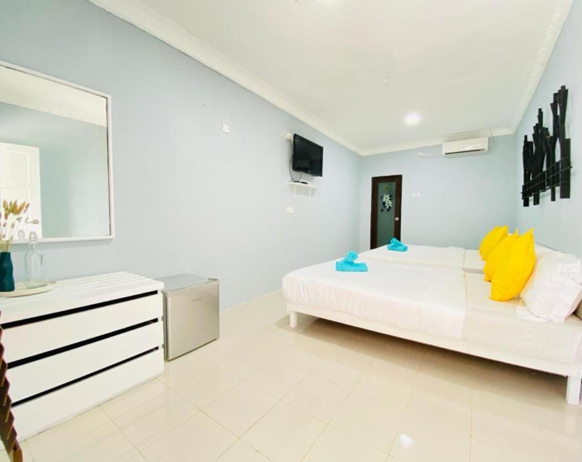 Fat Mermaid Guesthouse Pantai Cenang  Exteriér fotografie